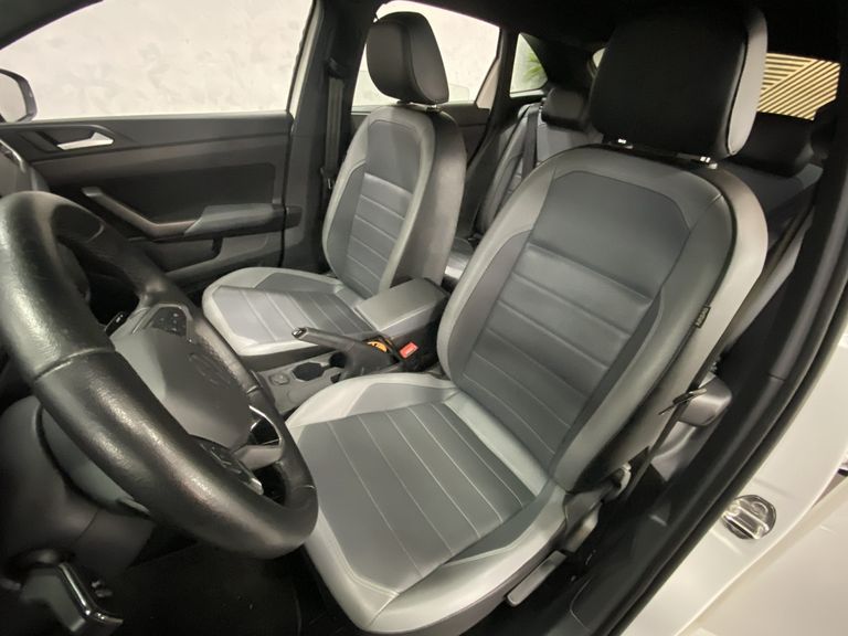 VolksWagen Nivus Highline 1.0 200 TSI Flex Aut.