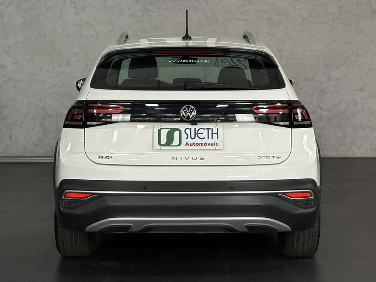 VolksWagen Nivus Highline 1.0 200 TSI Flex Aut.