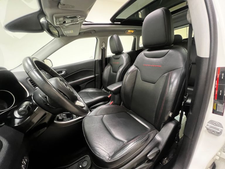 Jeep COMPASS TRAILHAWK 2.0 4x4 Dies. 16V Aut.
