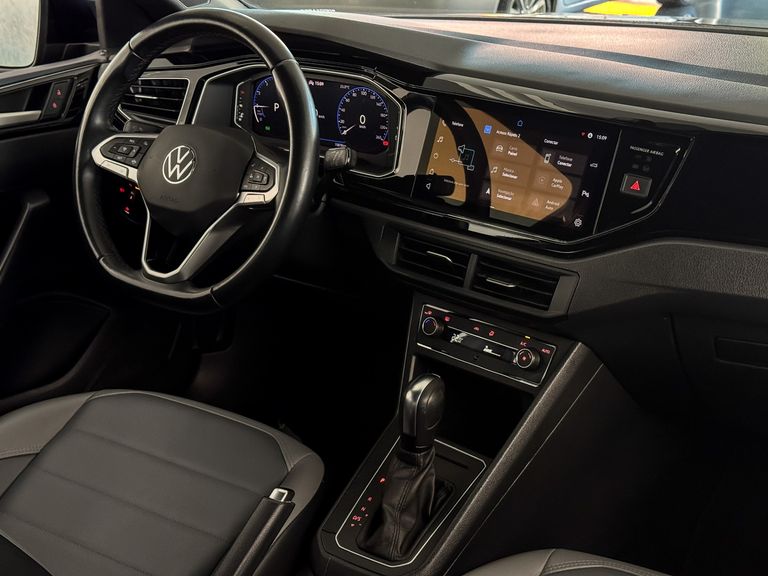 VolksWagen Nivus Highline 1.0 200 TSI Flex Aut.