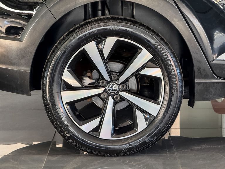 VolksWagen Nivus Highline 1.0 200 TSI Flex Aut.