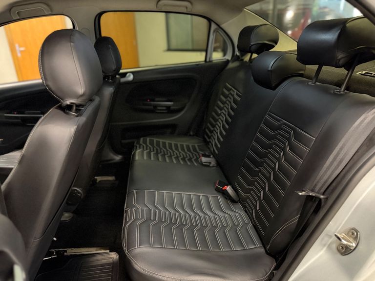 VolksWagen VOYAGE 1.6 MSI Flex 8V 4p