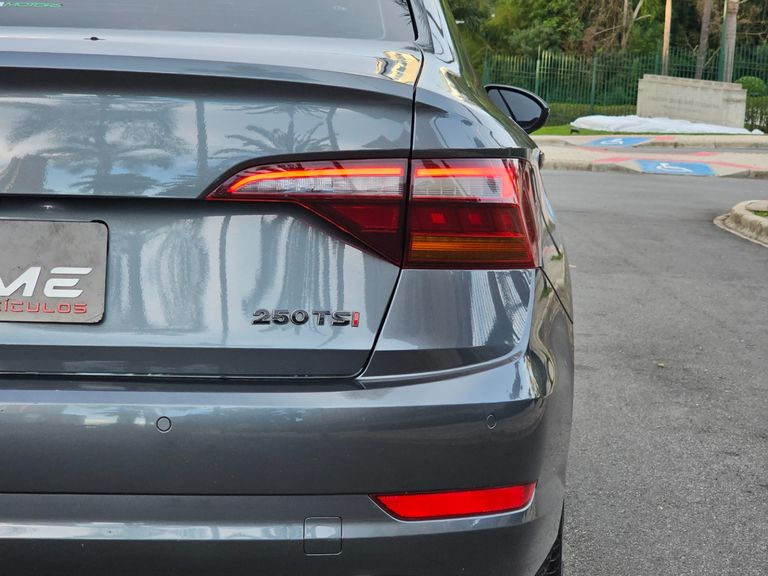 VolksWagen JETTA Comfort. 250 TSI 1.4 Flex 16v Aut.