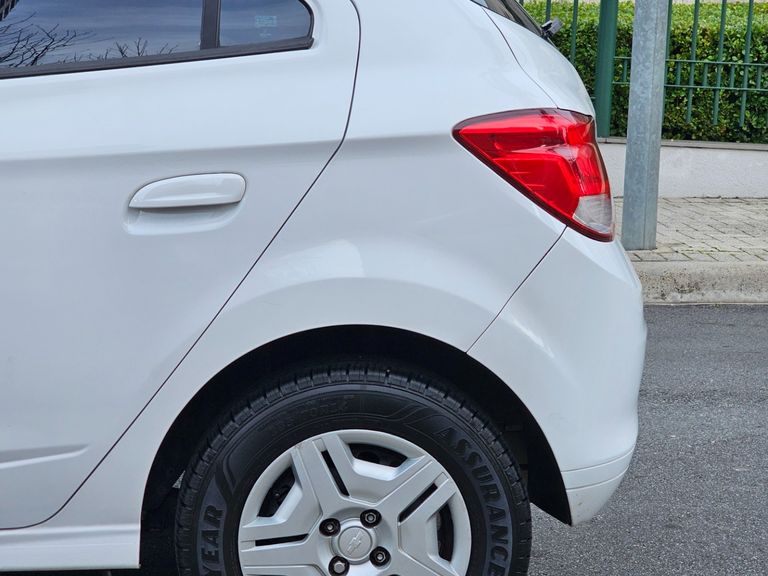Chevrolet ONIX HATCH LT 1.0 8V FlexPower 5p Mec.