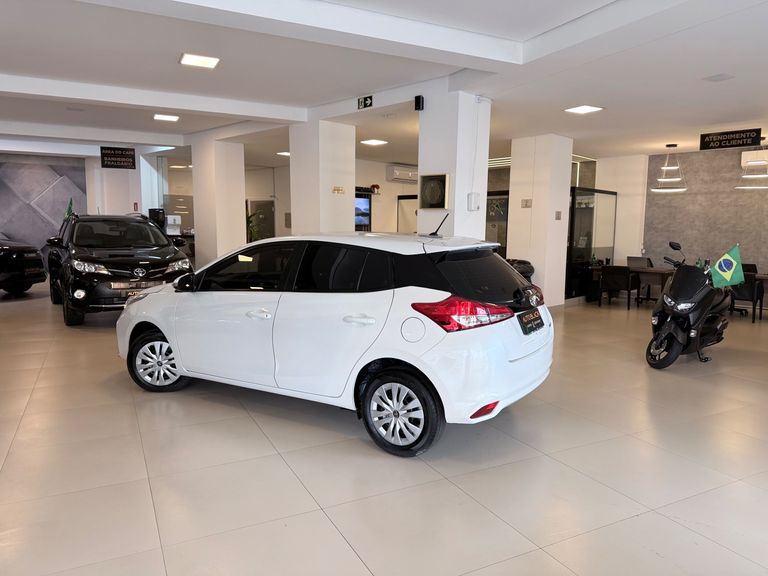 Toyota YARIS XL 1.5 Flex 16V 5p Aut.