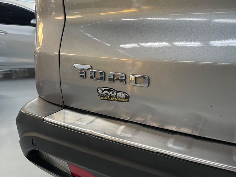 Fiat Toro Freedom 1.8 16V Flex Aut.