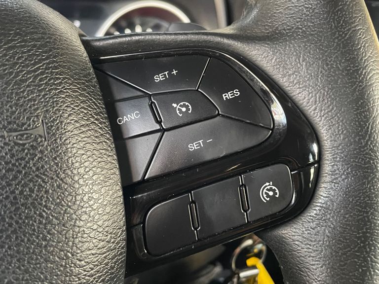 Fiat Toro Freedom 1.8 16V Flex Aut.