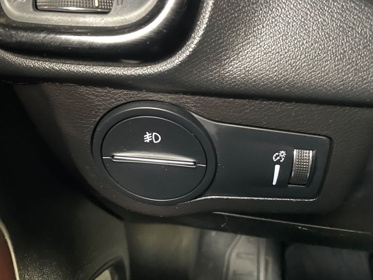 Fiat Toro Freedom 1.8 16V Flex Aut.