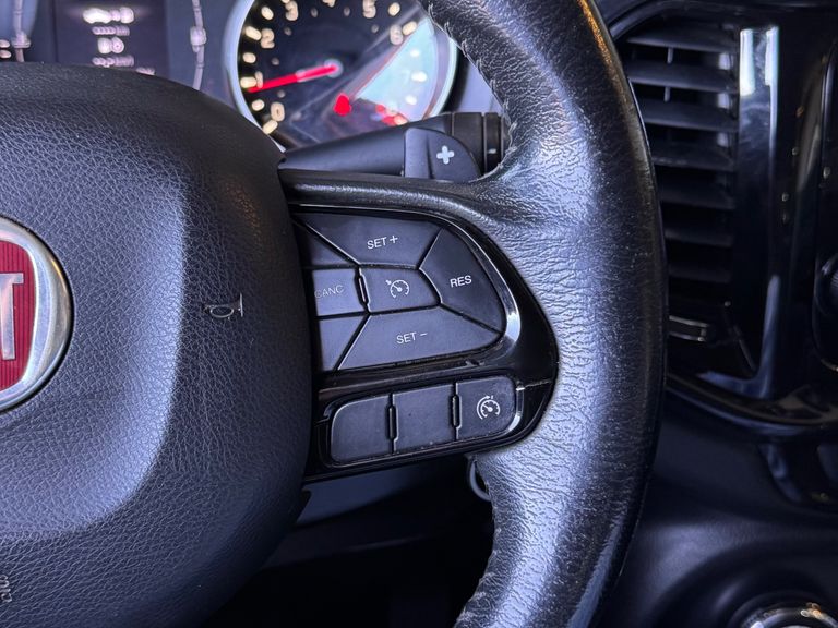 Fiat Toro Freedom 1.8 16V Flex Aut.