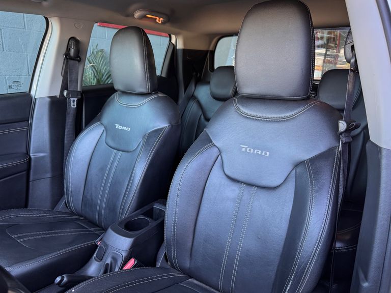 Fiat Toro Freedom 1.8 16V Flex Aut.