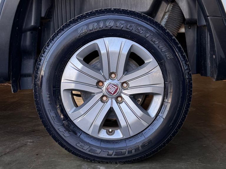 Fiat Toro Freedom 1.8 16V Flex Aut.