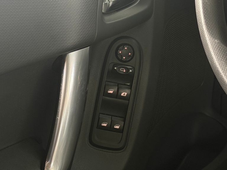 Citroën C3 Tendance 1.5 Flex 8V 5p Mec.