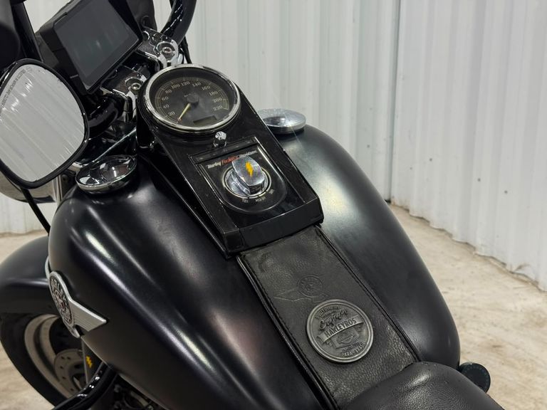Harley FAT BOY FLSTF