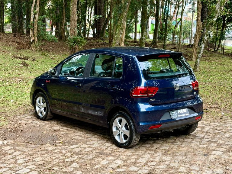 VolksWagen Fox Rock in Rio 1.6 Mi Total Flex 8V 5p