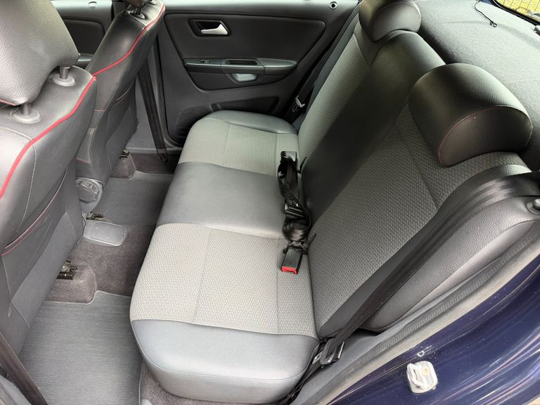 VolksWagen Fox Rock in Rio 1.6 Mi Total Flex 8V 5p
