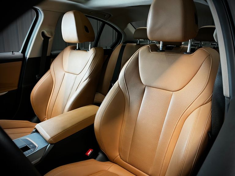 BMW 320iA Modern/Sport TB 2.0/A.Flex/GP 4p