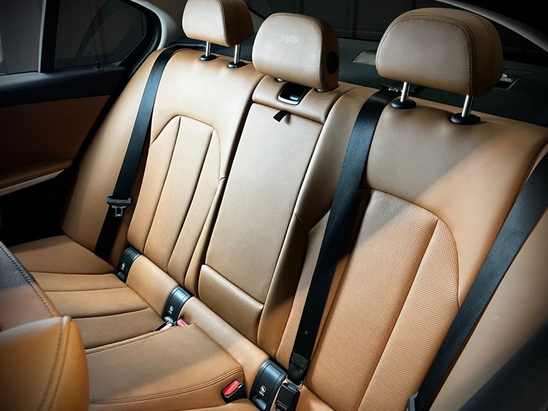 BMW 320iA Modern/Sport TB 2.0/A.Flex/GP 4p