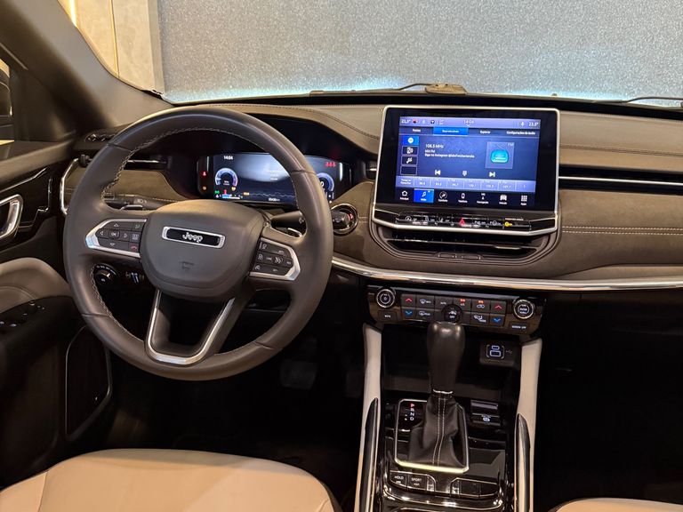 Jeep Commander Overland T270 1.3 TB Flex Aut.