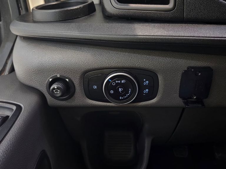 Ford TRANSIT Furgão 2.0 Medio Turbo Diesel