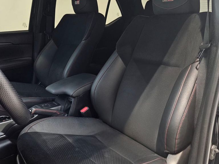 Toyota Hilux SW4 GRS 2.8 TB 4x4 Diesel Aut.
