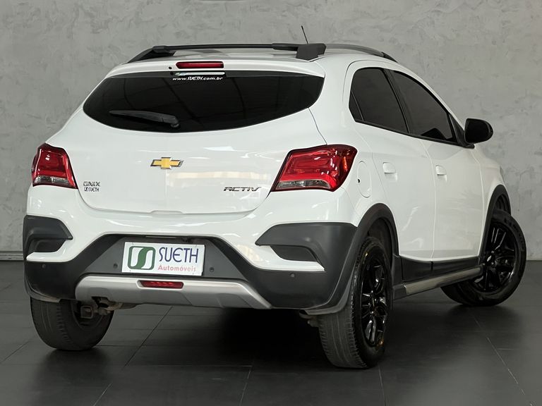 Chevrolet ONIX HATCH ACTIV 1.4 8V Flex 5p Mec.