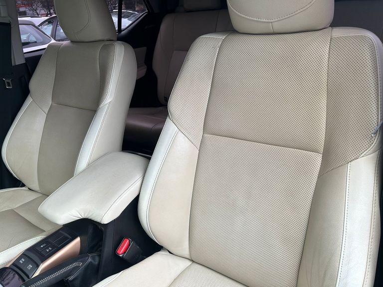 Toyota Hilux SW4 SRX Diamo. 4x4 2.8 TB Die Aut.