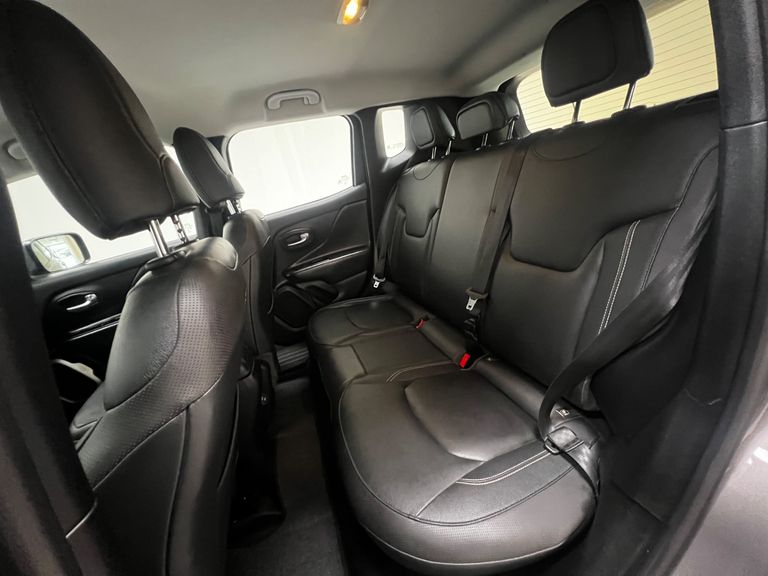 Jeep Renegade Longitude 1.8 4x2 Flex 16V Aut.
