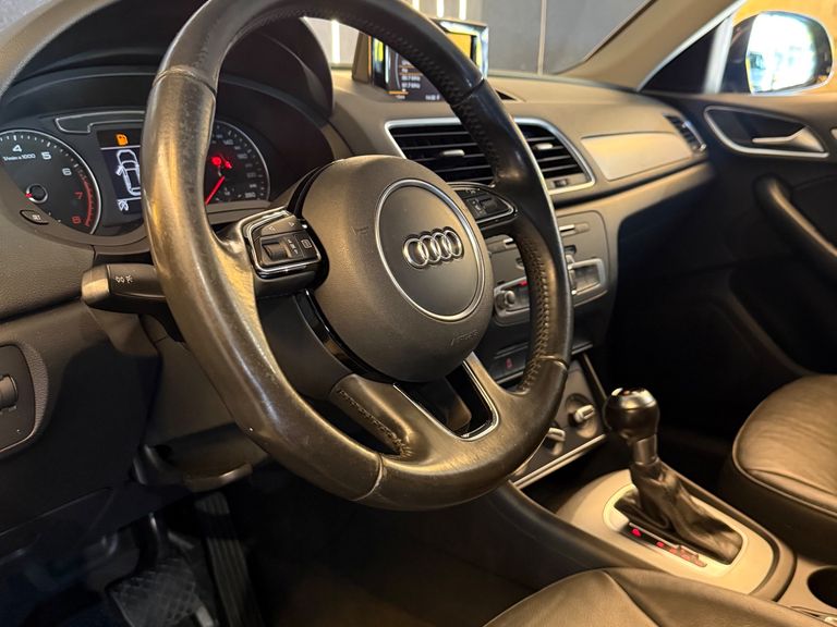 Audi Q3 1.4 TFSI/TFSI Flex S-tronic 5p