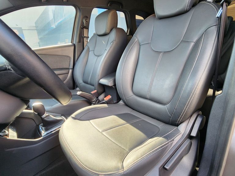 Renault CAPTUR Intense 1.3 TB 16V Flex 5p Aut.