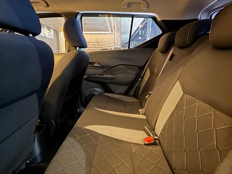 Nissan KICKS SV 1.6 16V FlexStar 5p Aut.