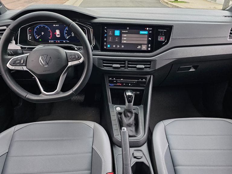 VolksWagen Nivus Highline 1.0 200 TSI Flex Aut.