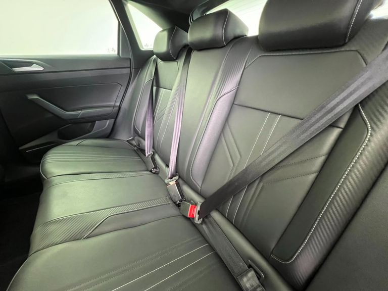 VolksWagen Nivus Highline 1.0 200 TSI Flex Aut.