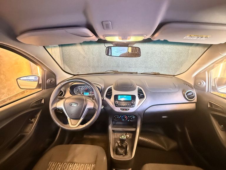 Ford Ka 1.5 Sedan SE 12V Flex 4p Mec.