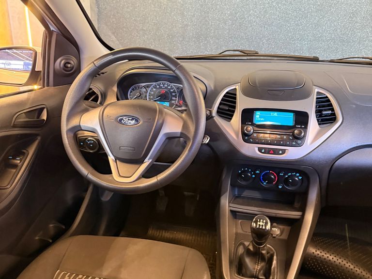 Ford Ka 1.5 Sedan SE 12V Flex 4p Mec.