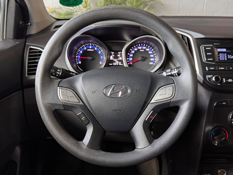 Hyundai HB20S Unique 1.0 Flex 12V Mec.