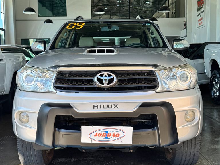 Toyota Hilux SW4 SRV D4-D 4x4 3.0 TDI Dies. Aut
