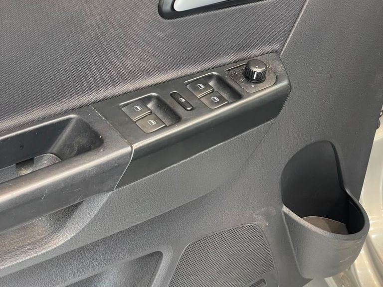 VolksWagen Fox 1.0 Mi Total Flex 8V 5p