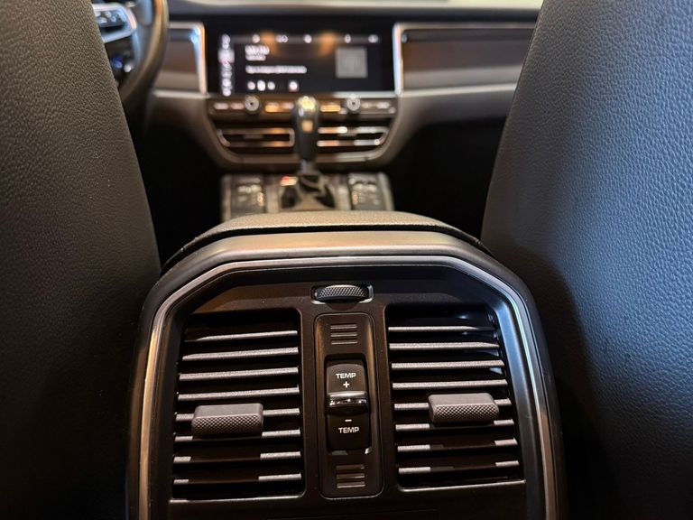 Porsche Macan 2.0 Turbo