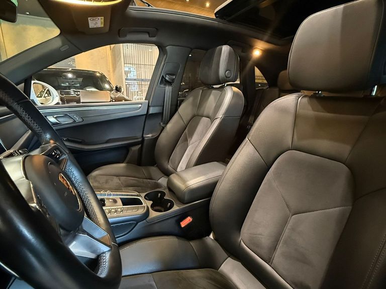 Porsche Macan 2.0 Turbo
