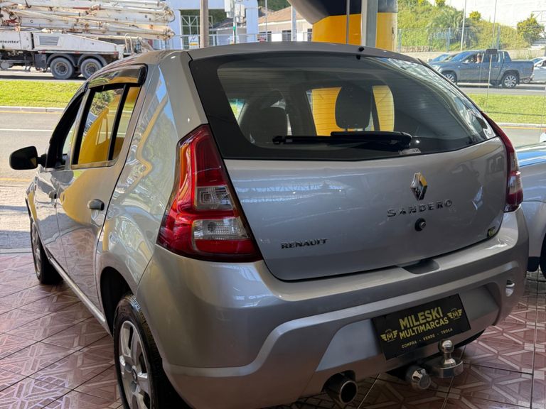 Renault SANDERO Authentique Hi-Flex 1.0 16V 5p