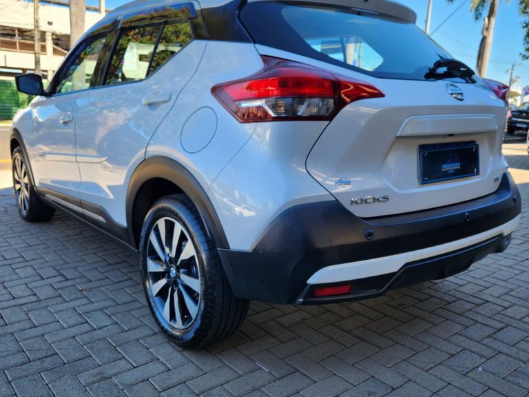 Nissan KICKS SV 1.6 16V FlexStar 5p Aut.