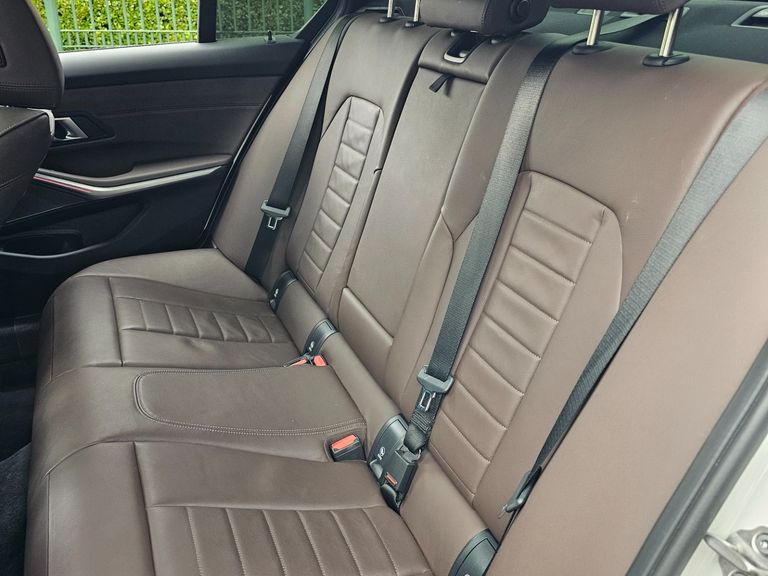 BMW 320iA 2.0 TB M Sport A.Flex/M.Sport 4p