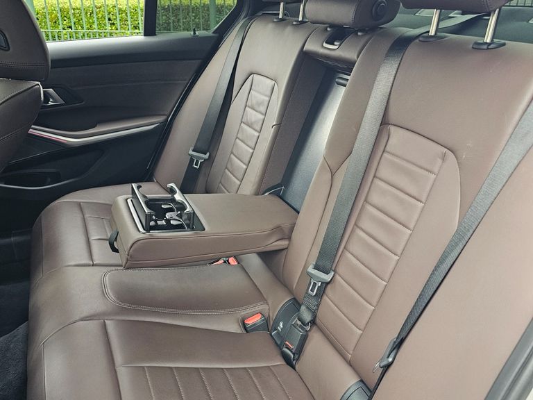 BMW 320iA 2.0 TB M Sport A.Flex/M.Sport 4p