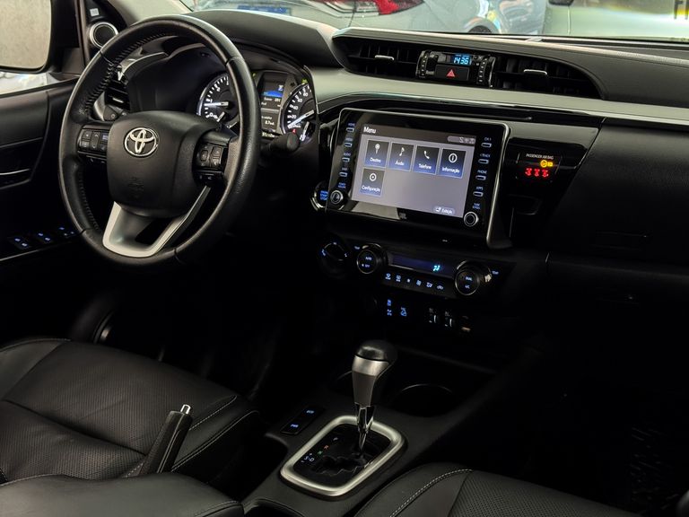 Toyota Hilux CD SRX 4x4 2.8 TDI 16V Diesel Aut.