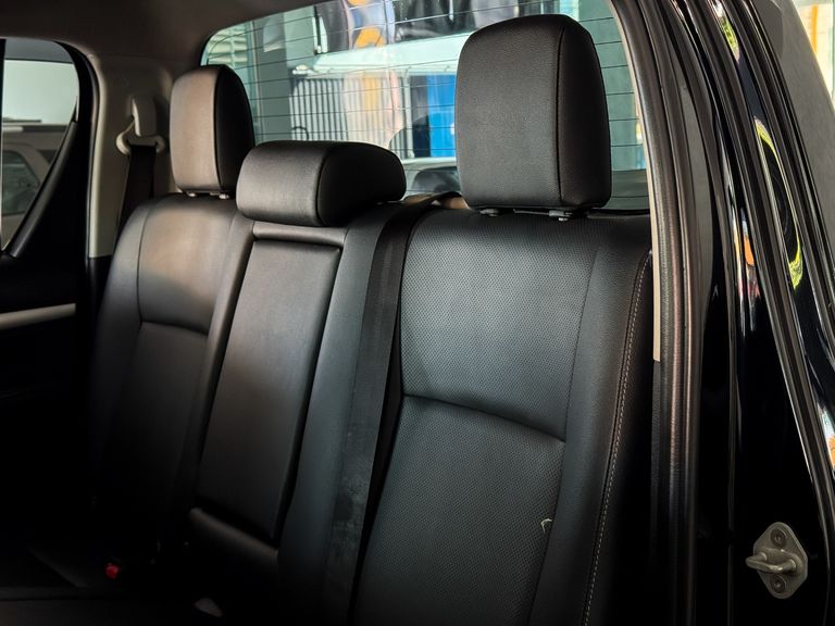 Toyota Hilux CD SRX 4x4 2.8 TDI 16V Diesel Aut.