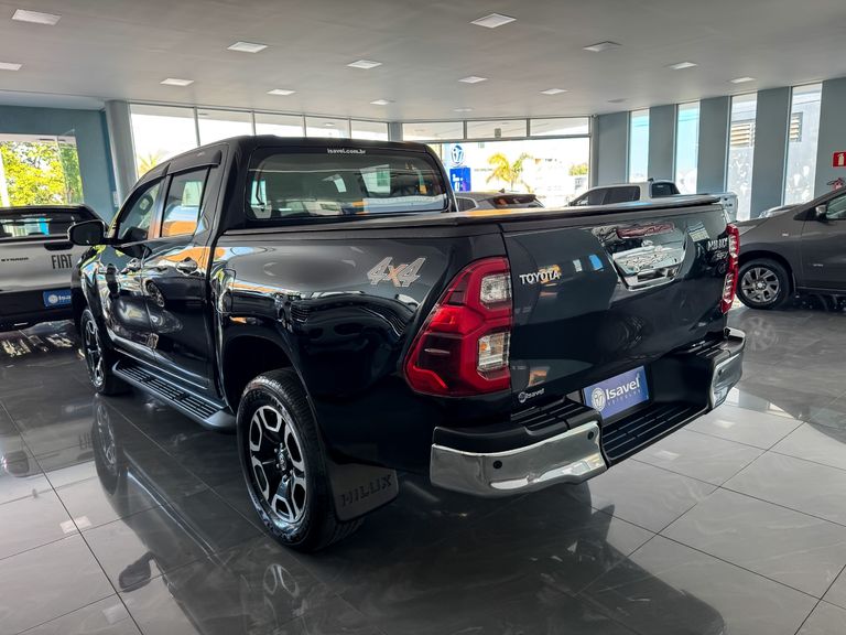 Toyota Hilux CD SRX 4x4 2.8 TDI 16V Diesel Aut.