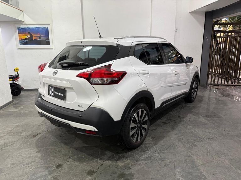 Nissan KICKS SL 1.6 16V FlexStar 5p Aut.