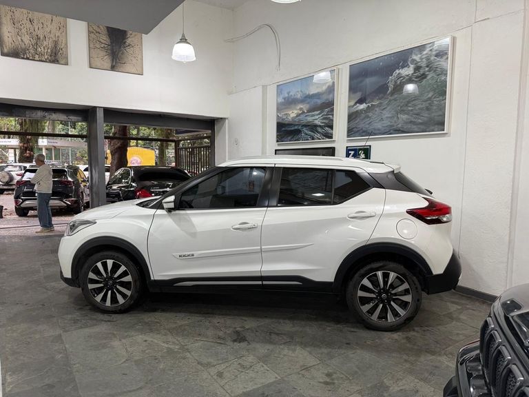 Nissan KICKS SL 1.6 16V FlexStar 5p Aut.