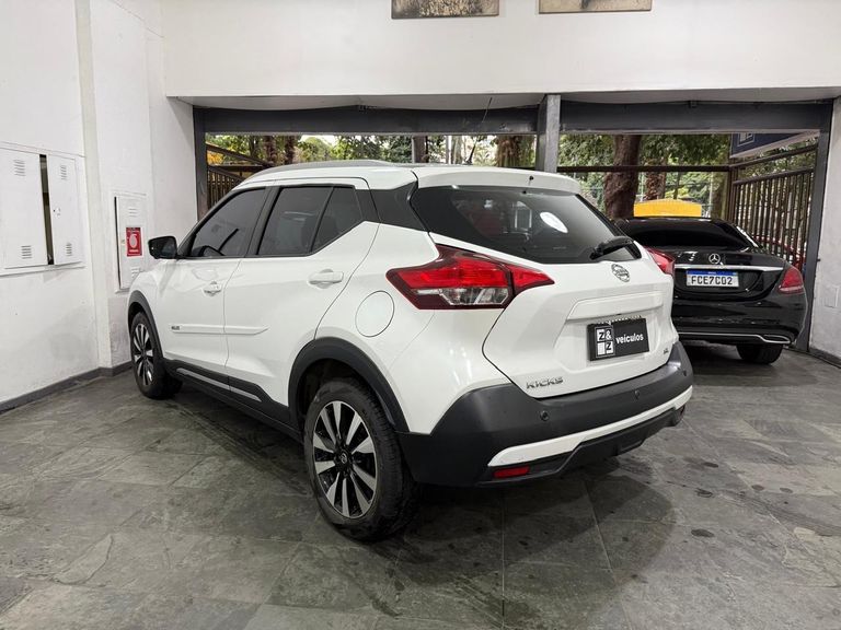 Nissan KICKS SL 1.6 16V FlexStar 5p Aut.