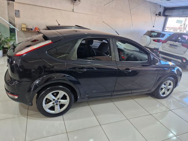 Ford Focus 2.0 16V/SE/SE Plus Flex 5p Aut.